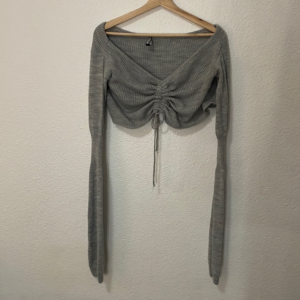 Ruched crop top, flared arms